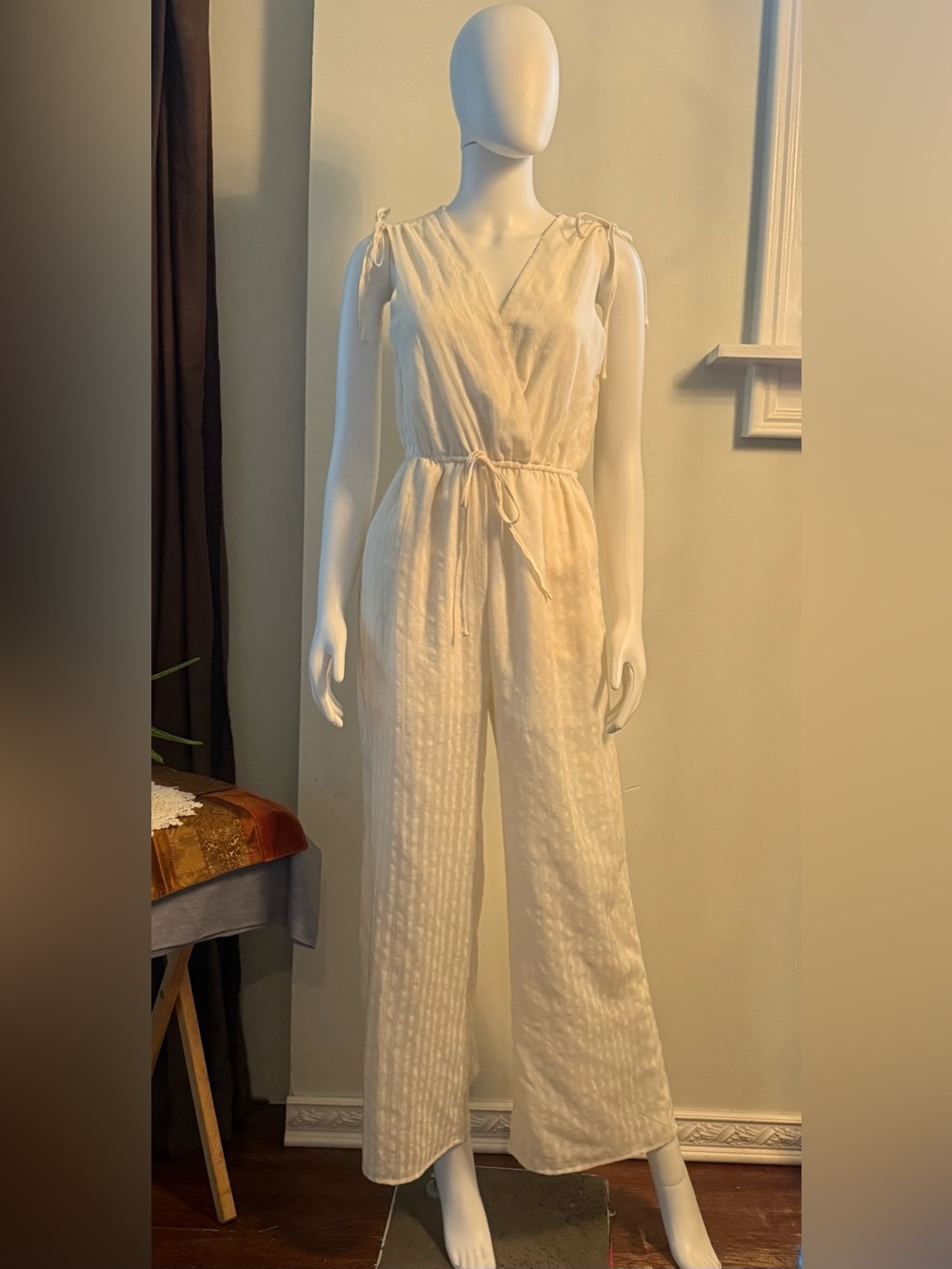 ANDREE BY UNIT Cream Tie-Waist Sleeveless  Jumpsuit